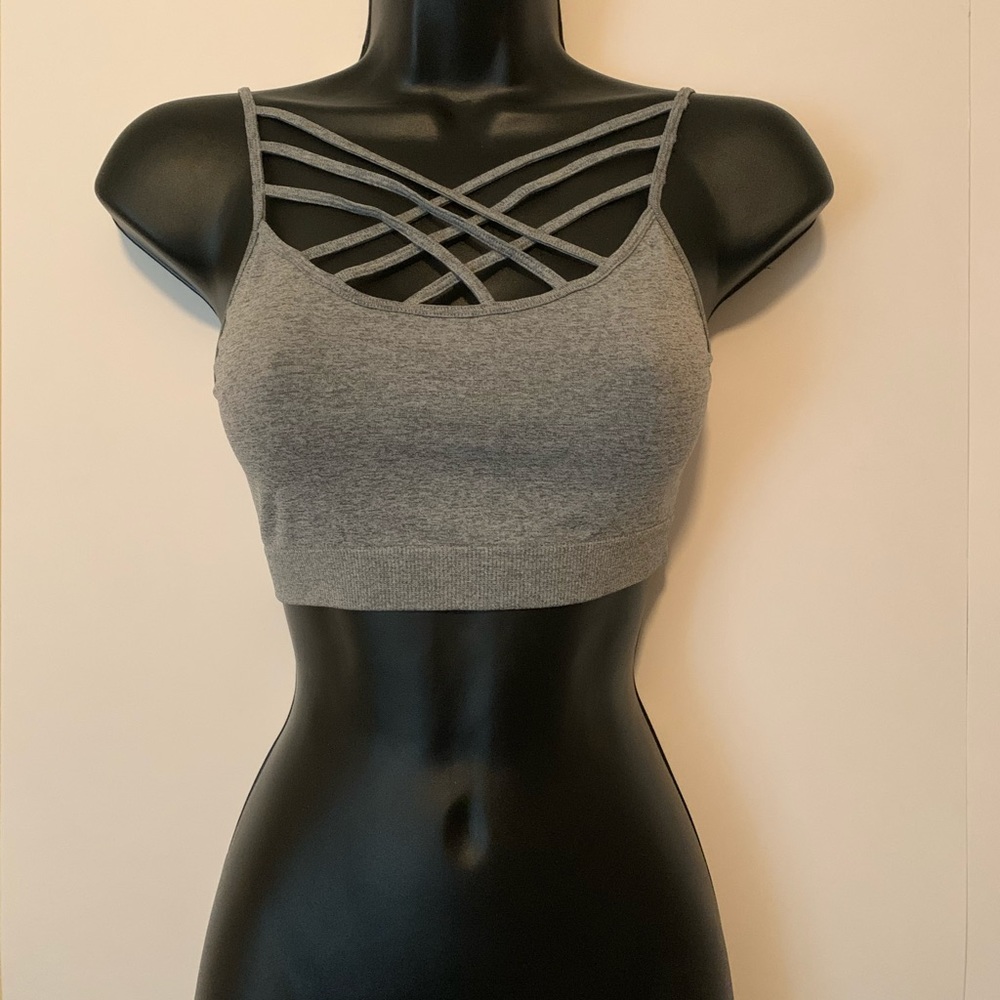 ‼️FINAL PRICE‼️ Spaghetti Detailed Sports Bra